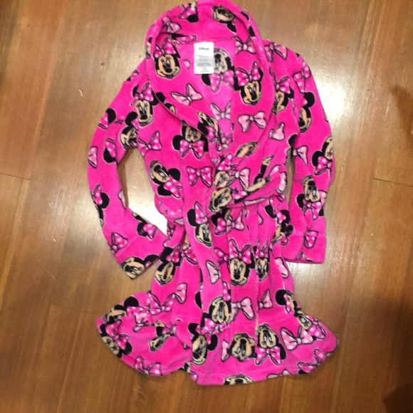 DONATED Disney Minnie bath robe - Picture 1 of 2